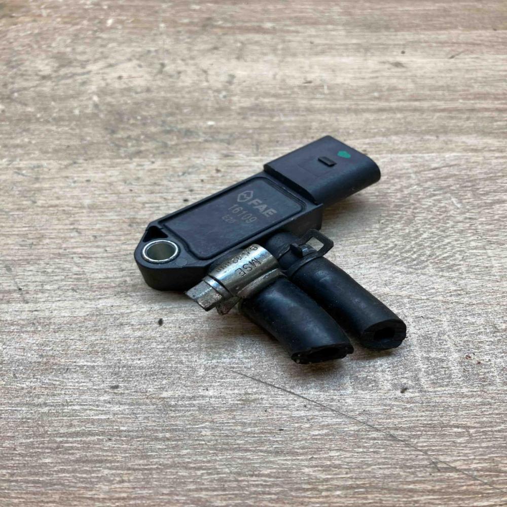 16109 E20 FAE Exhaust gas pressure sensor Volkswagen PASSAT B6