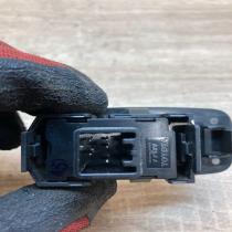 84801 0F030 B0 54035228  Electric window control switch Toyota Corolla Verso AR1