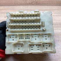 98AG14A073AE 518234604  Fuse module Ford Focus