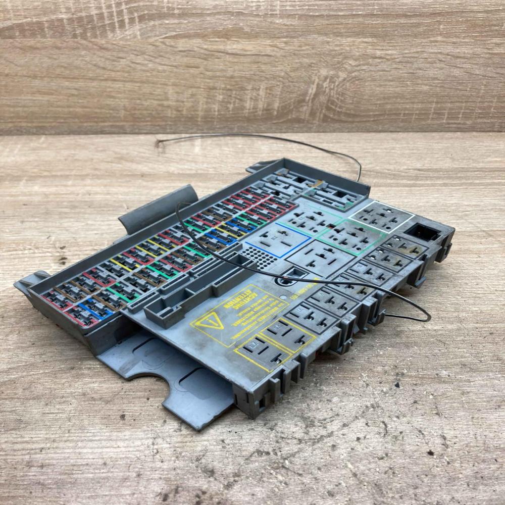 90589965 Used  Fuse module Opel Astra G