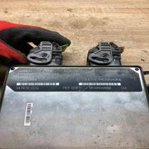 9640899880 9639587680  Engine control unit/module ECU Peugeot 206