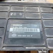 1H0907311F 0261200760  Engine control unit/module ECU Volkswagen Golf III