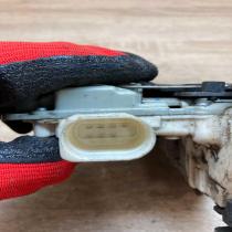 5P0839012   Rear door lock Seat Altea XL