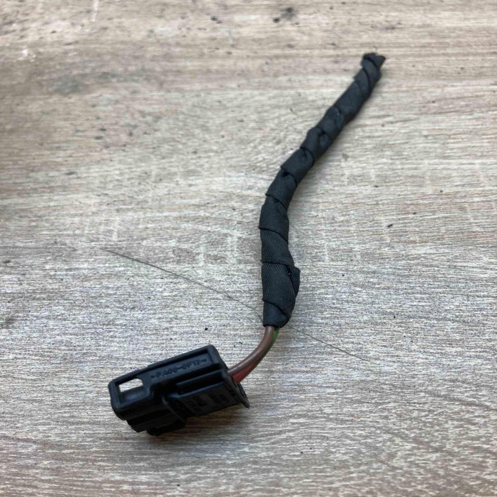 8378970 1 968839 1  Plug wire BMW 5 F10 F11