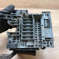 9628024480   Fuse module Peugeot 206