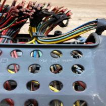 90589965 90589979 Used Fuse module Opel Zafira A