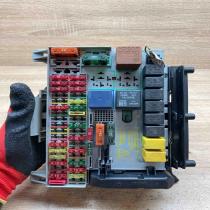 90583459 90191753  Fuse module Opel Vectra B
