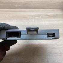 30732565 34E099J  Antenna control unit Volvo V50