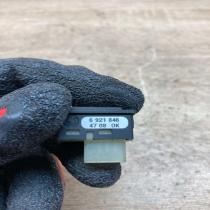 6921846   Tailgate opening switch BMW 5 F10 F11