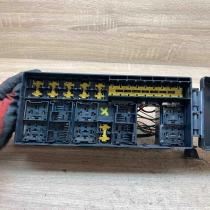 98AG 14A067 CC 518261102  Fuse module Ford Focus