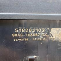 98AG 14A067 CC 518261102  Fuse module Ford Focus