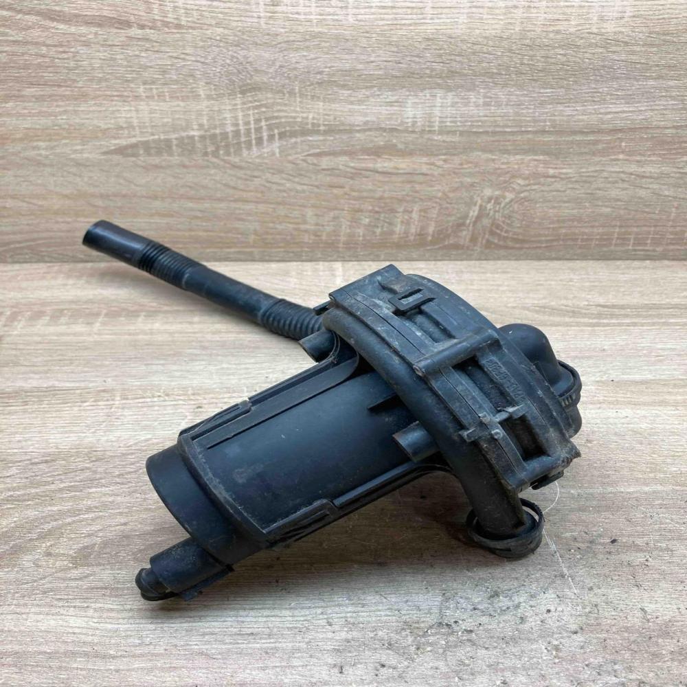 078906601D 72185112  Secondary air pump Audi A6 S6 C5 4B