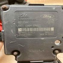 98AG 2M110 CA 5WK8458 Used ABS Pump Ford Focus
