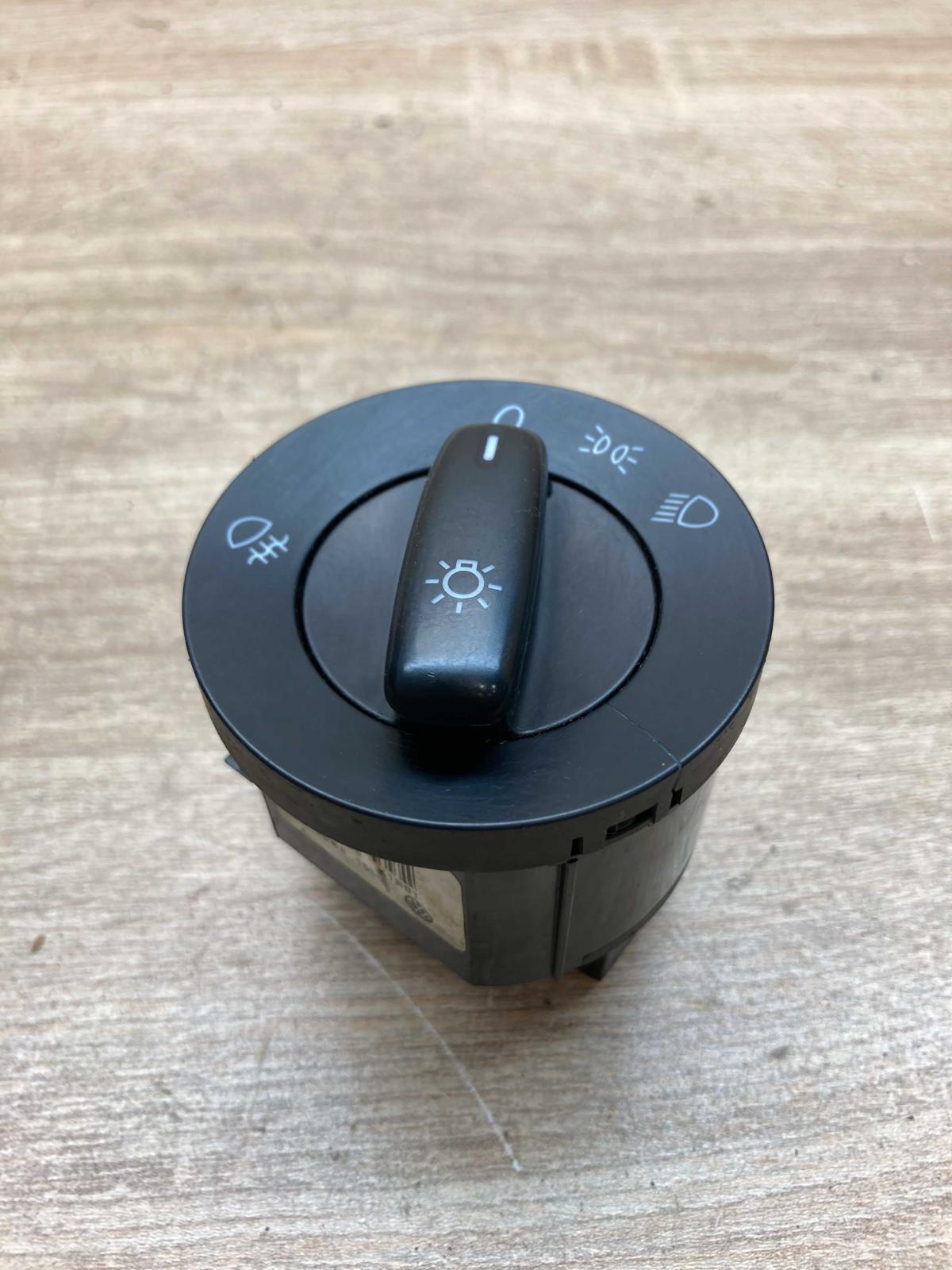 1K0941431BB K1BBT  Light switch Volkswagen Golf VI