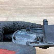 5M0955985  VD4 Windshield washer spray nozzle Volkswagen PASSAT B6