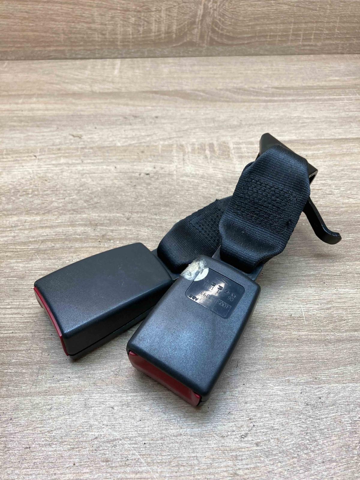 1005017J93  1831 Rear seatbelt buckle Alfa Romeo 159