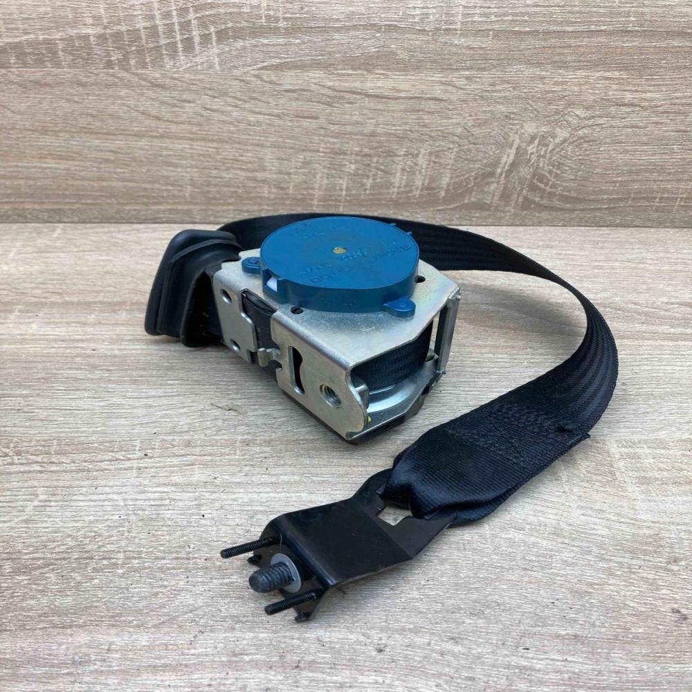 1002316 1003957  Front seatbelt Alfa Romeo 159