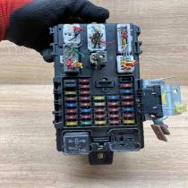 95400 26700  B06 Fuse module Hyundai Santa Fe