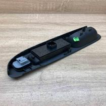 3C2867172   Electric window control switch Volkswagen PASSAT B6