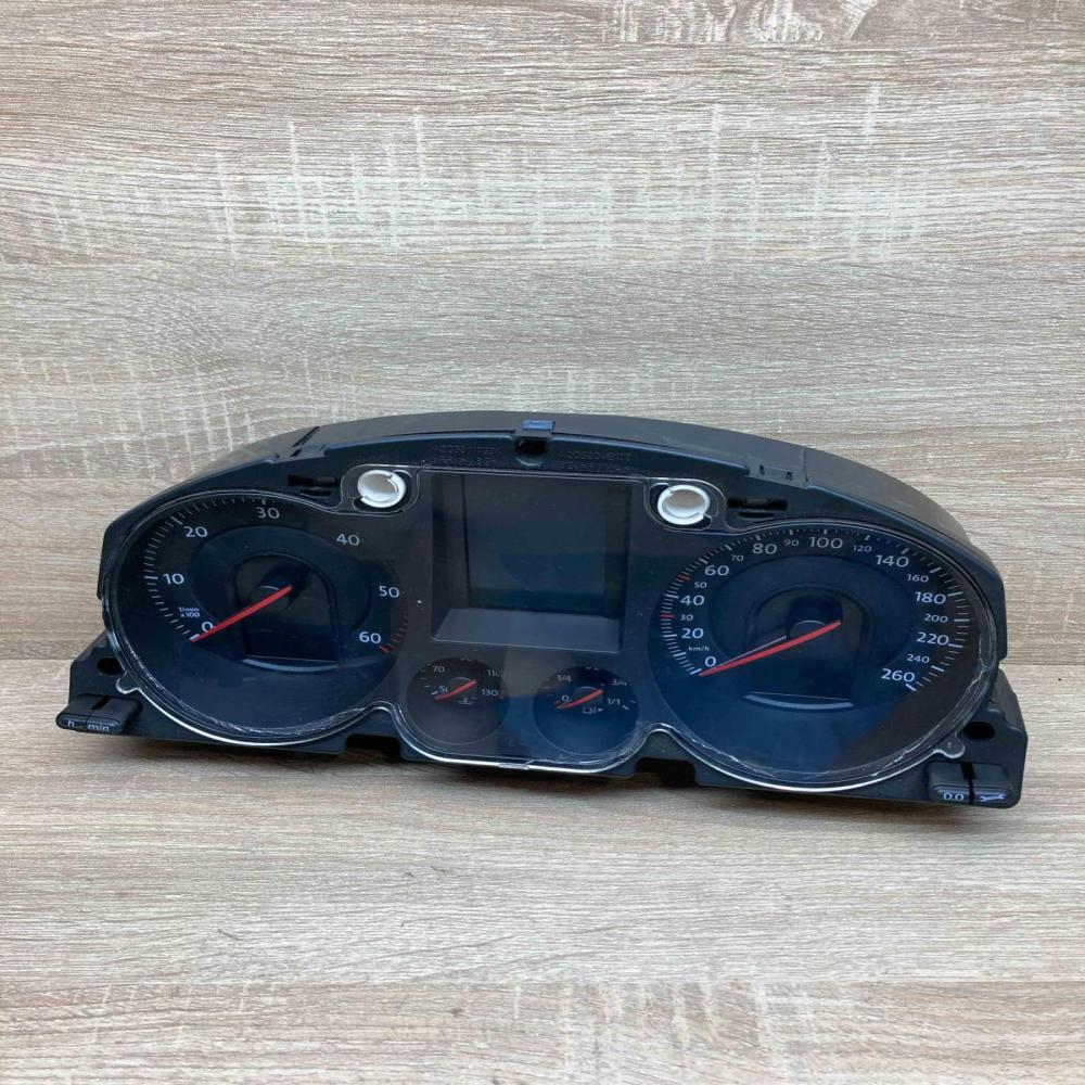 A2C53145550 A2C53117394  Speedometer (instrument cluster) Volkswagen PASSAT B6