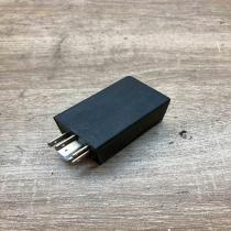 4B0907307 7038900209 392 Other relay Audi A6 S6 C6 4F