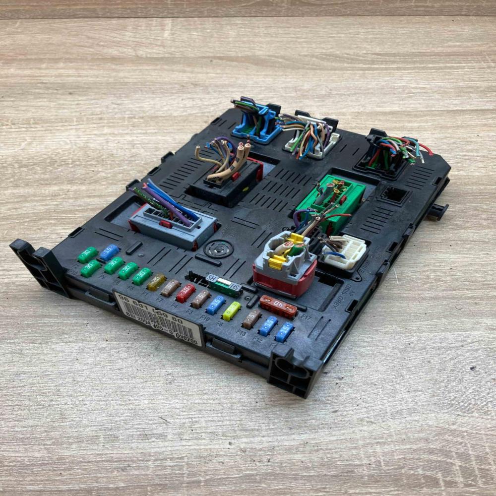 9660105980 281148373A  Central body control module Citroen C4 I