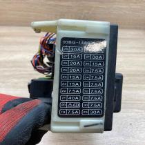 98BG 14K150 AD 93BG 14A073 EF  Fuse module Ford Mondeo MK II