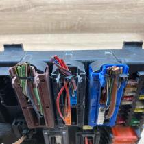 13170890 460023260 60EEEA Fuse module Opel Vectra C
