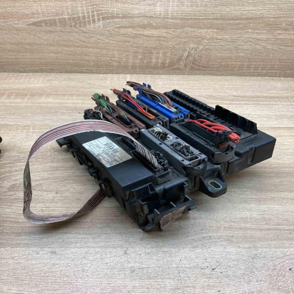13170890 460023260 108811 Fuse module Opel Vectra C