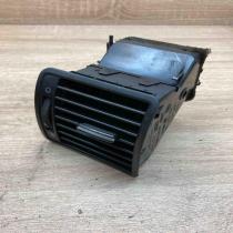 4D0820902E 532549711A  Dashboard side air vent grill/cover trim Audi A8 S8 D2 4D