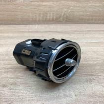 A2058304300 5164580  Dashboard side air vent grill/cover trim Mercedes-Benz C W2