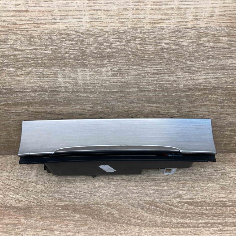 3C0863284 3C0857961  Car ashtray Volkswagen PASSAT B6