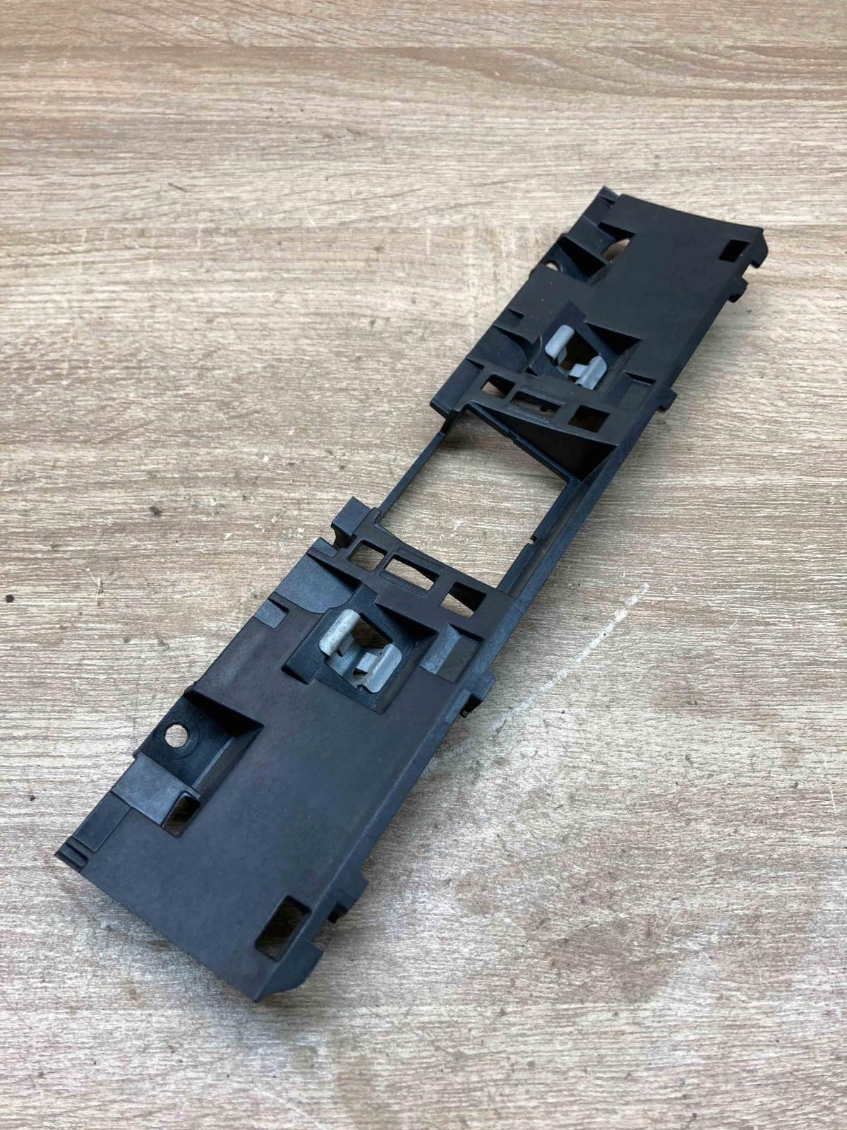 3AA857318C   Other interior part Volkswagen PASSAT B6