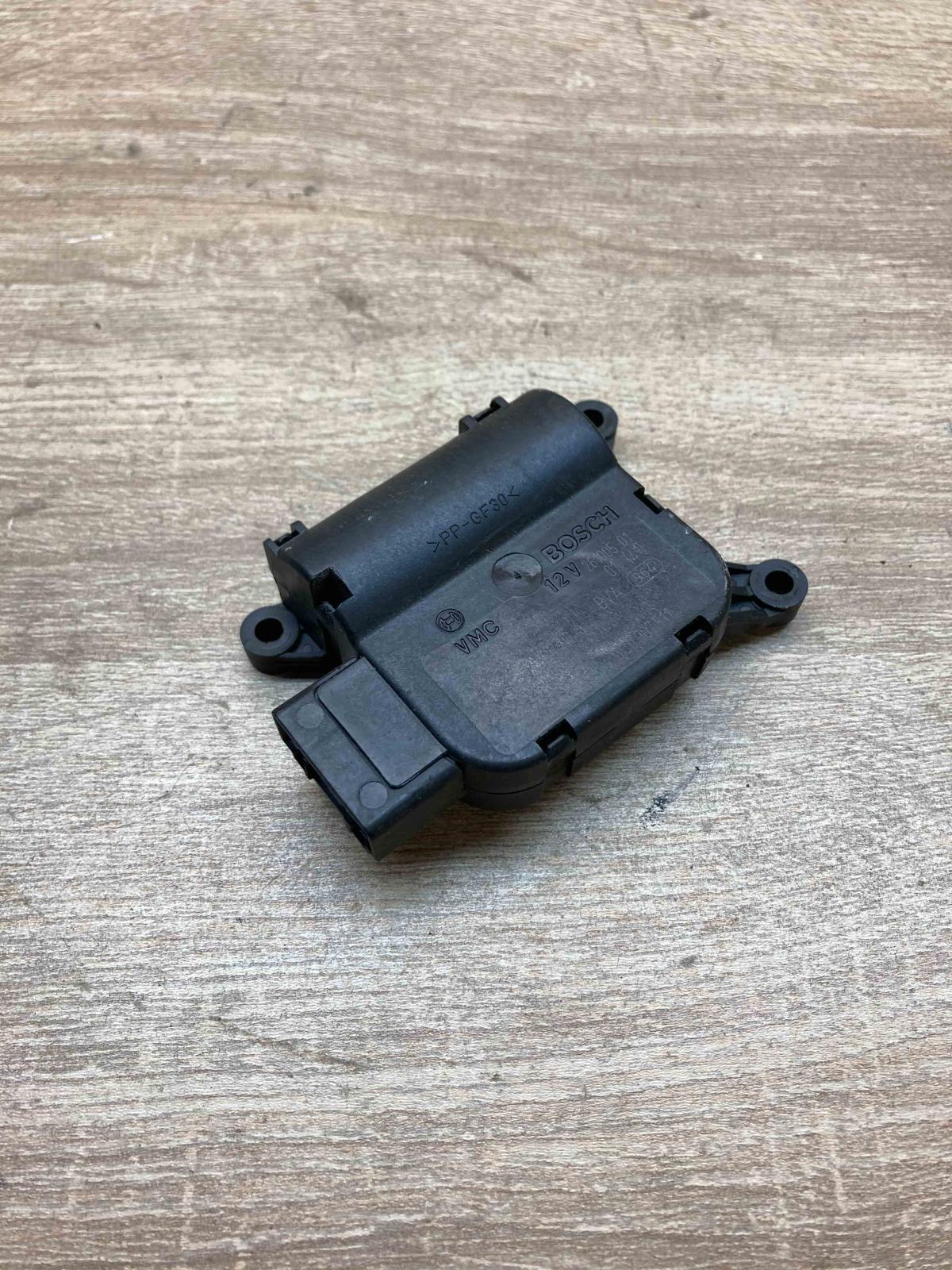 3C0907511 0132801370  Air flap motor/actuator Volkswagen PASSAT B6