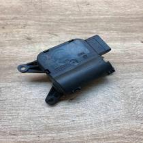 0132801363 010905  Air flap motor/actuator Volkswagen PASSAT B6