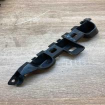 3AA807184   Front bumper mounting bracket Volkswagen PASSAT B7