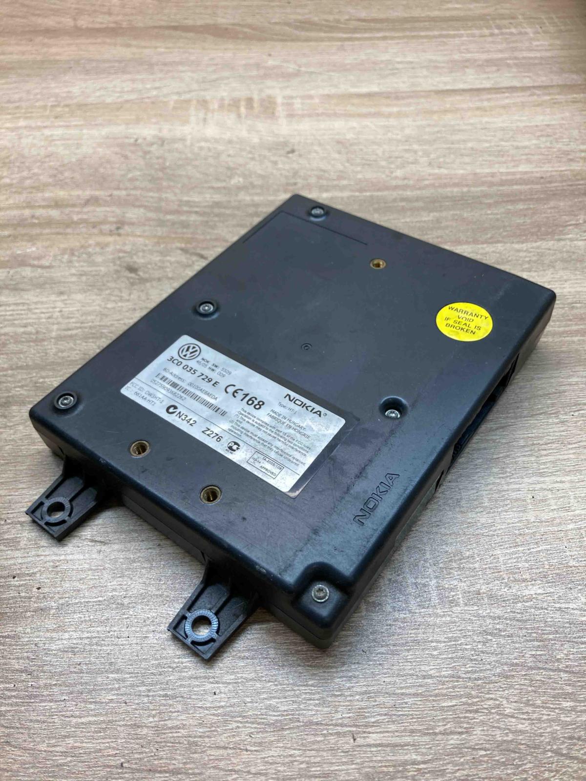 3C0035729E 5509  Phone control unit/module Volkswagen Golf V