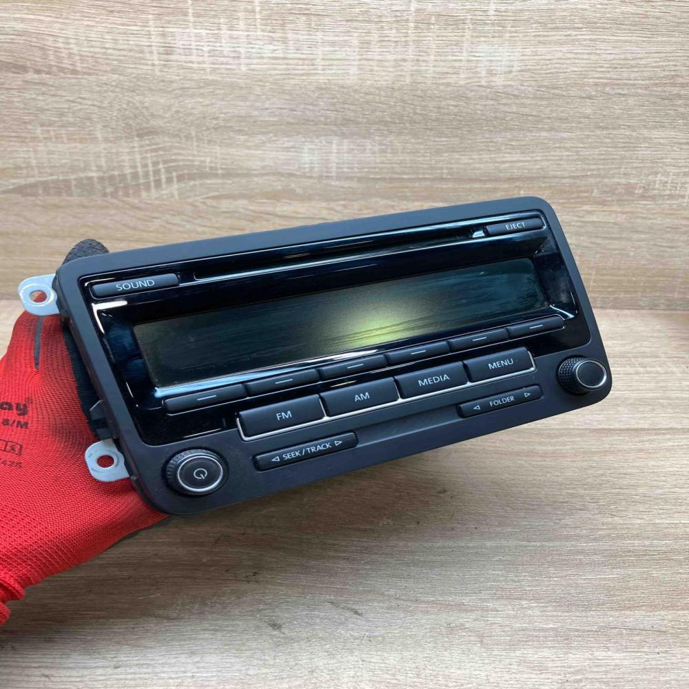 1K0035164H 28438051  Radio/CD/DVD/GPS head unit Volkswagen Jetta VI