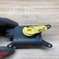 1K2907511C 0132801342  Air flap motor/actuator Volkswagen Tiguan