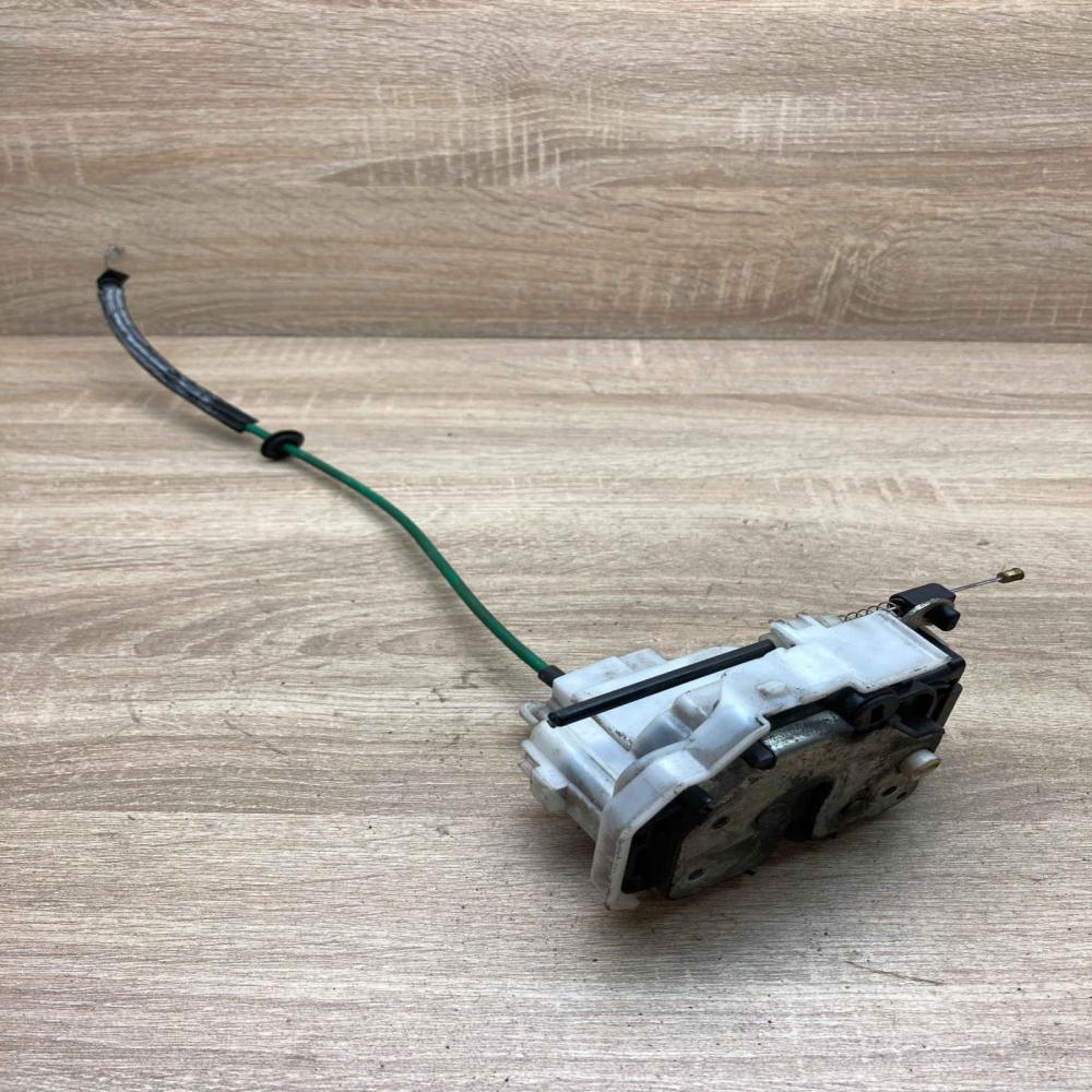 47D06 07A18  Front door lock Alfa Romeo 159