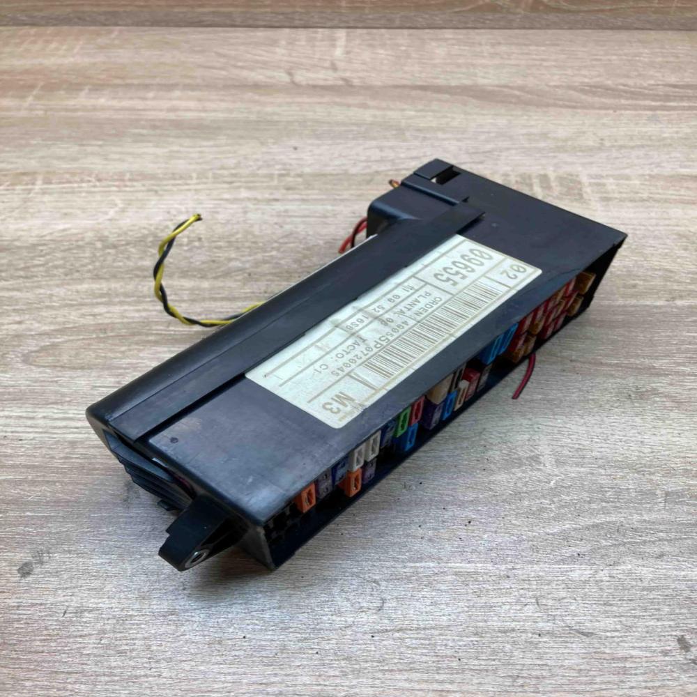 1K0937049N 5P1970000C  Fuse module Seat Altea XL