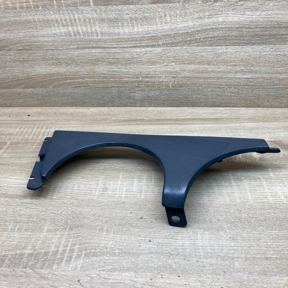 2108200212   Under headlight/headlamp trim Mercedes-Benz E W210