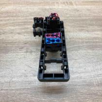 1K2937503A 4B0937527  Fuse module Volkswagen PASSAT B8