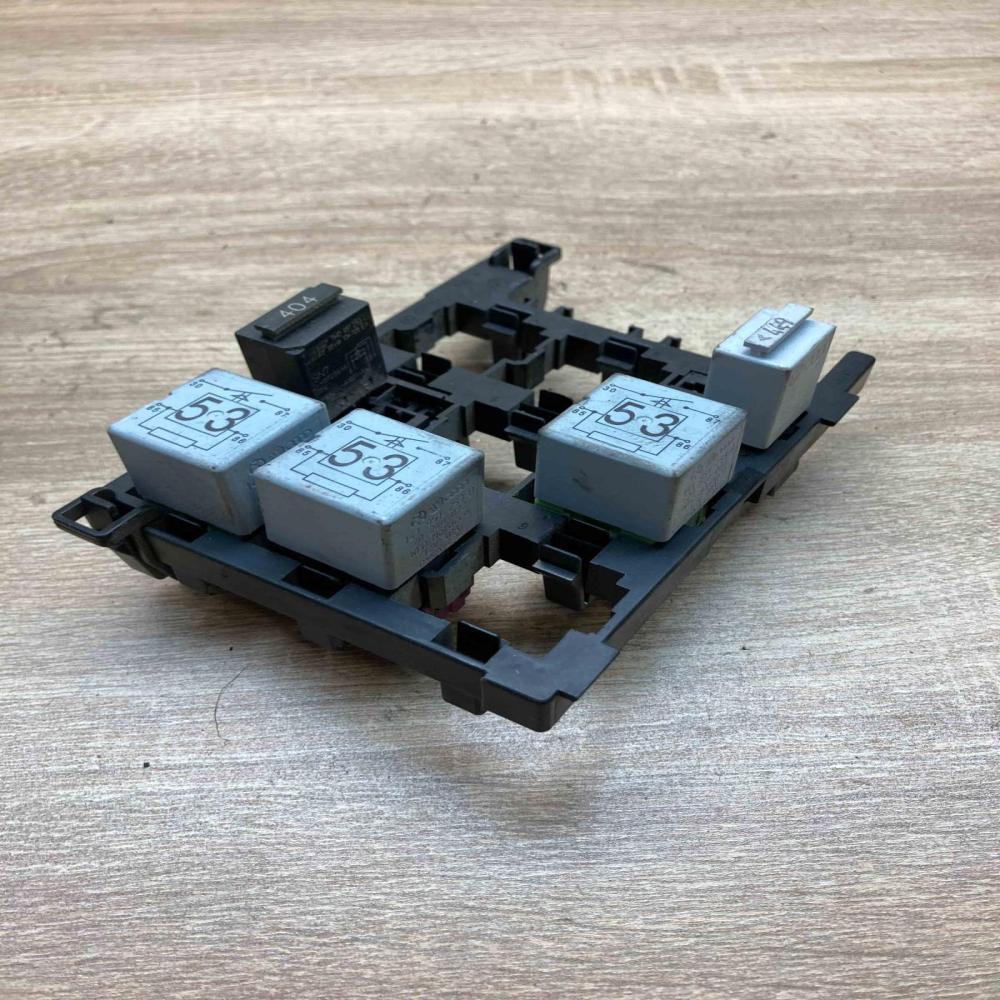 1T1937503A   Fuse box set Volkswagen Tiguan