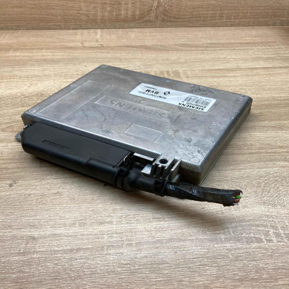7700731802 S100811102E  Engine control unit/module ECU Renault 19