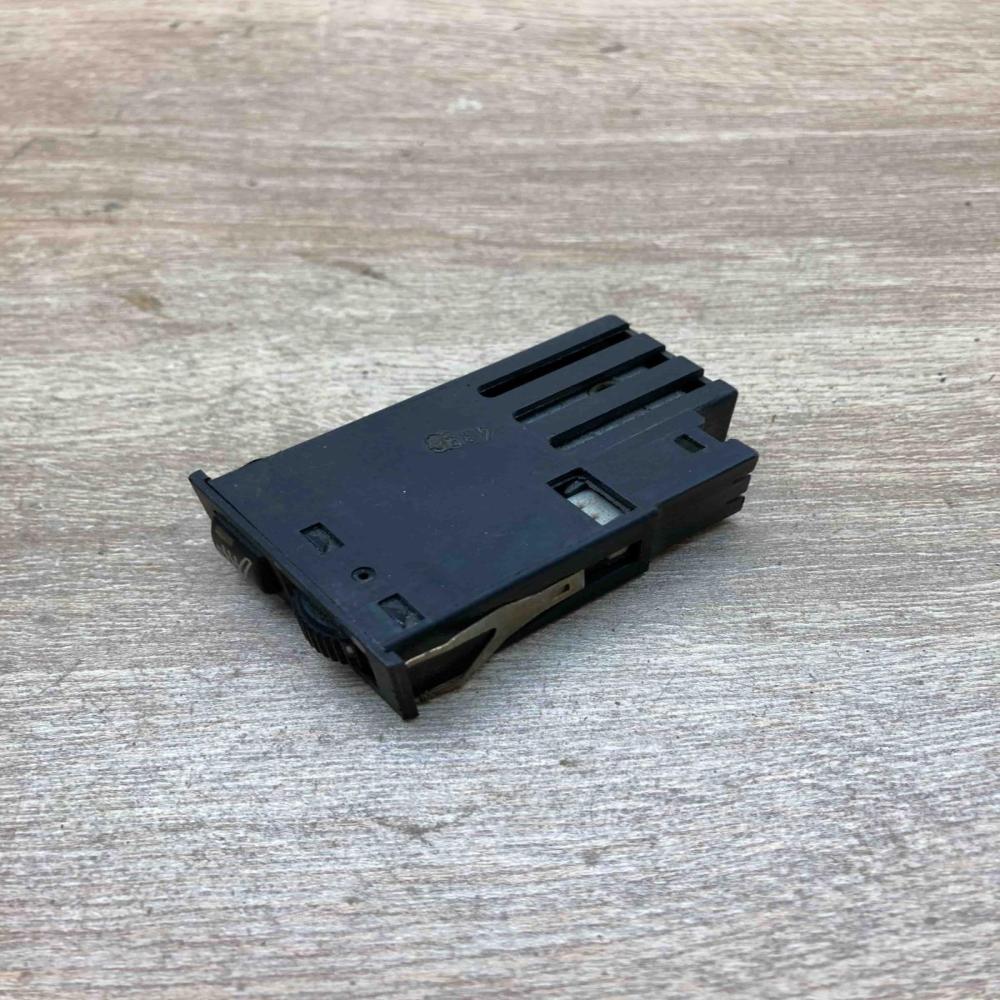 8352259 459500  Seat heating switch BMW 5 E39