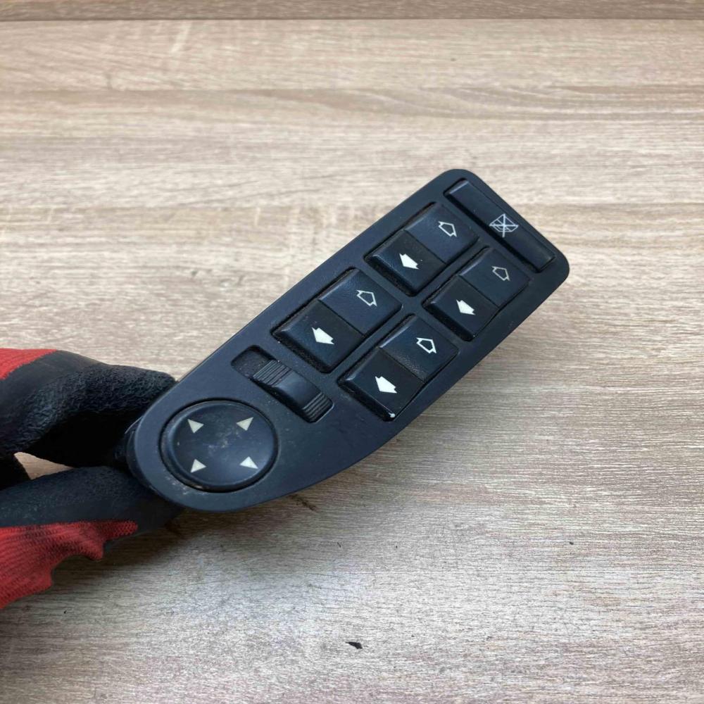 6904306 406892  Electric window control switch BMW 5 E39
