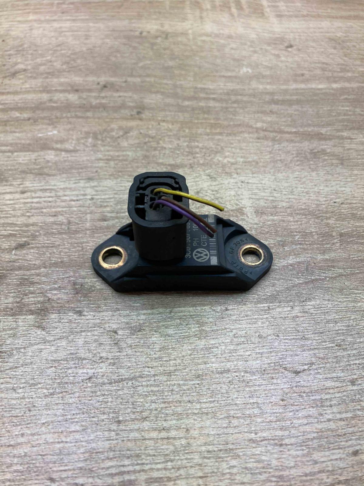 3C0907651   ESP acceleration yaw rate sensor Volkswagen PASSAT B6
