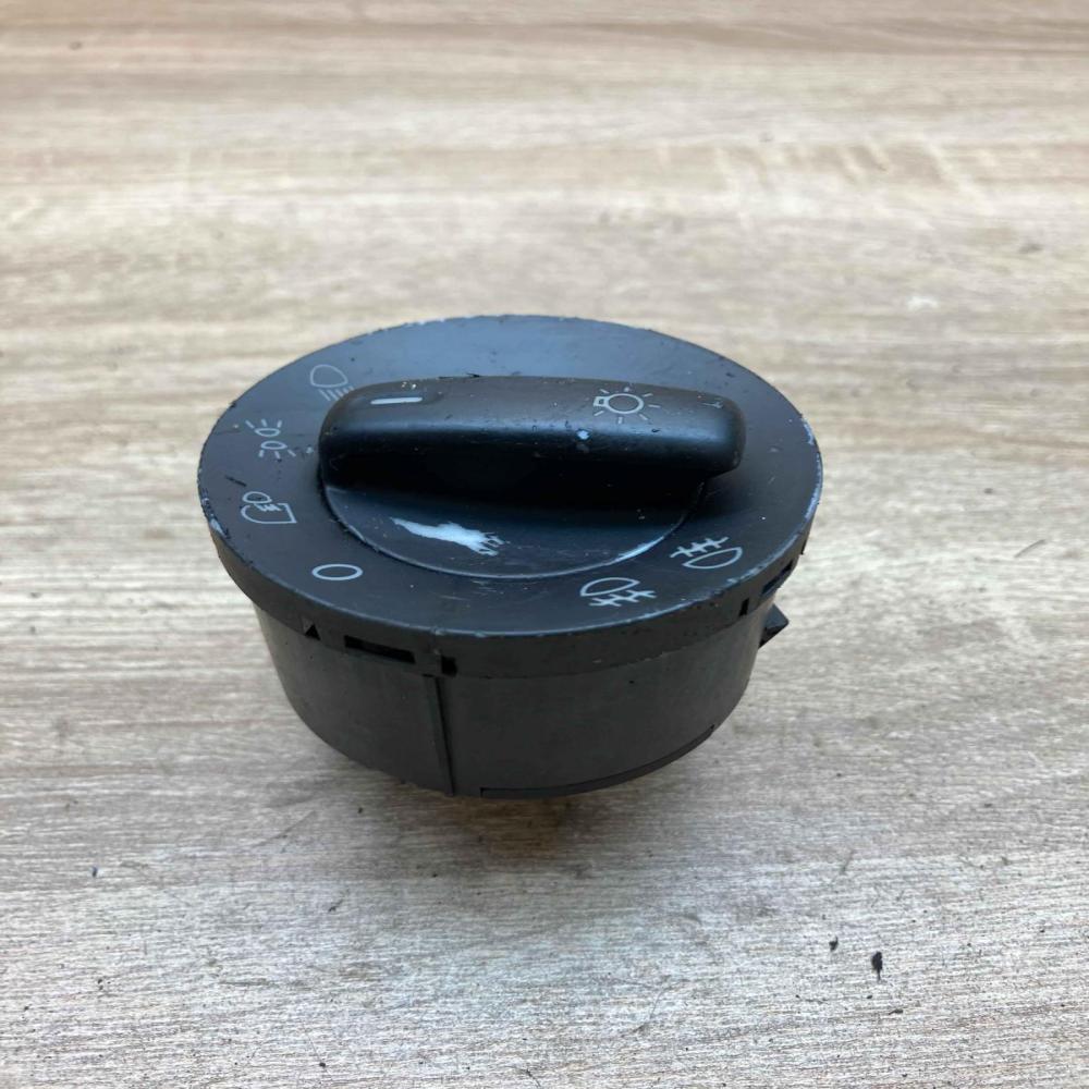 1K0941431AH  0626 Light switch Volkswagen Golf V