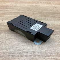 5M0035570B   Aerial antenna amplifier Volkswagen Golf VI